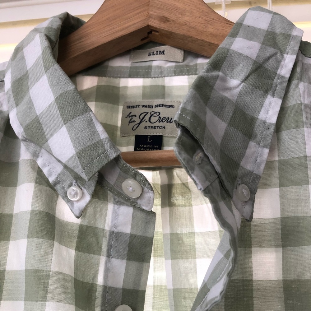 Men’s JCREW button down - Picture 2 of 3